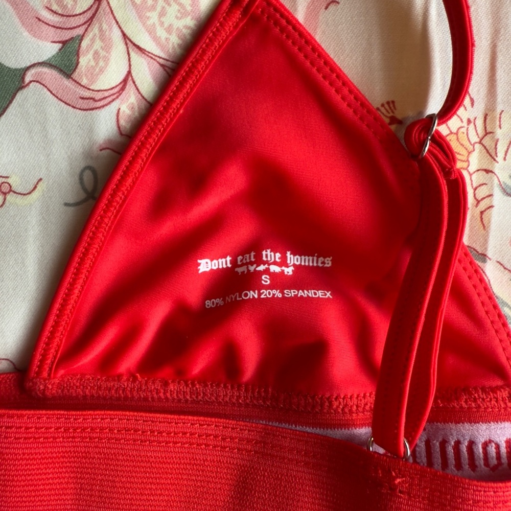 Red Triangle Bralette - Picture 4 of 4